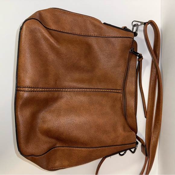 Realer Accessories - Realer Chic Tan Leather Shoulder Bag